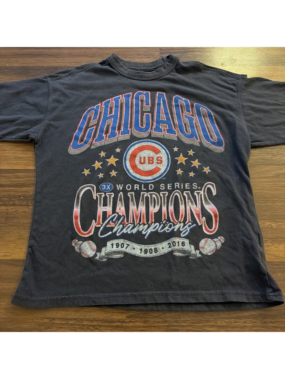 MLB Chicago Cubs 3x 1907 • 1908 • 2016 World Series Champions Boys 15/16 Tee